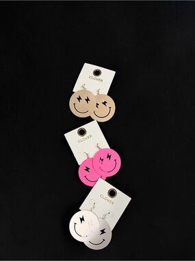 YOU CHOOSE! CLOVER GOLD, PINK OR SILVER 😊 ⚡️DANGLE EARRINGS